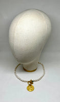 Perlenkette mit vergoldeten Spacer Perlchen und Münzanhänger