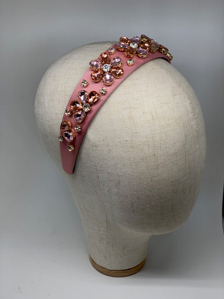 Haarreif rosé mit Kristallen - BySusa Accessories Hand-Made Statement Earrings Hairband Facinator Wiesn Wasn Ohrringe Stickerei Embroidery 