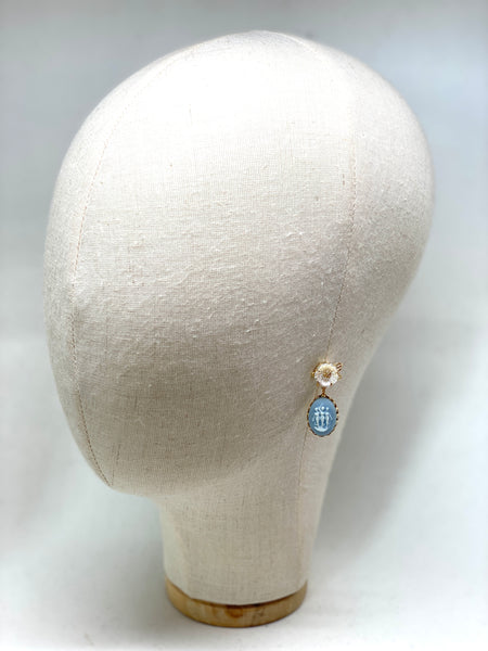 Blümchen Ohrstecker mit mini Cameo - BySusa Accessories Hand-Made Statement Earrings Hairband Facinator Wiesn Wasn Ohrringe Stickerei Embroidery 