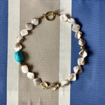 Perlenkette mit Perlmuttperlen, Spacer Perlchen und Buddha
